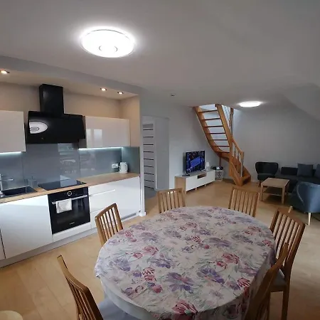 아파트 Dorota Z Garazem