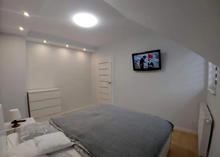 Dorota Z Garazem Apartment *